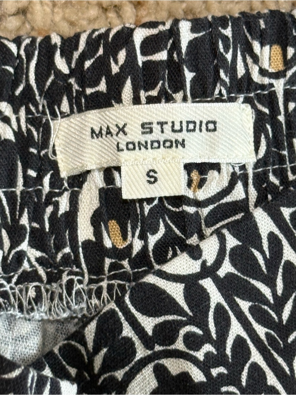 Max Studio Black & White Wide Leg Printed Pants - Picture 6 of 7